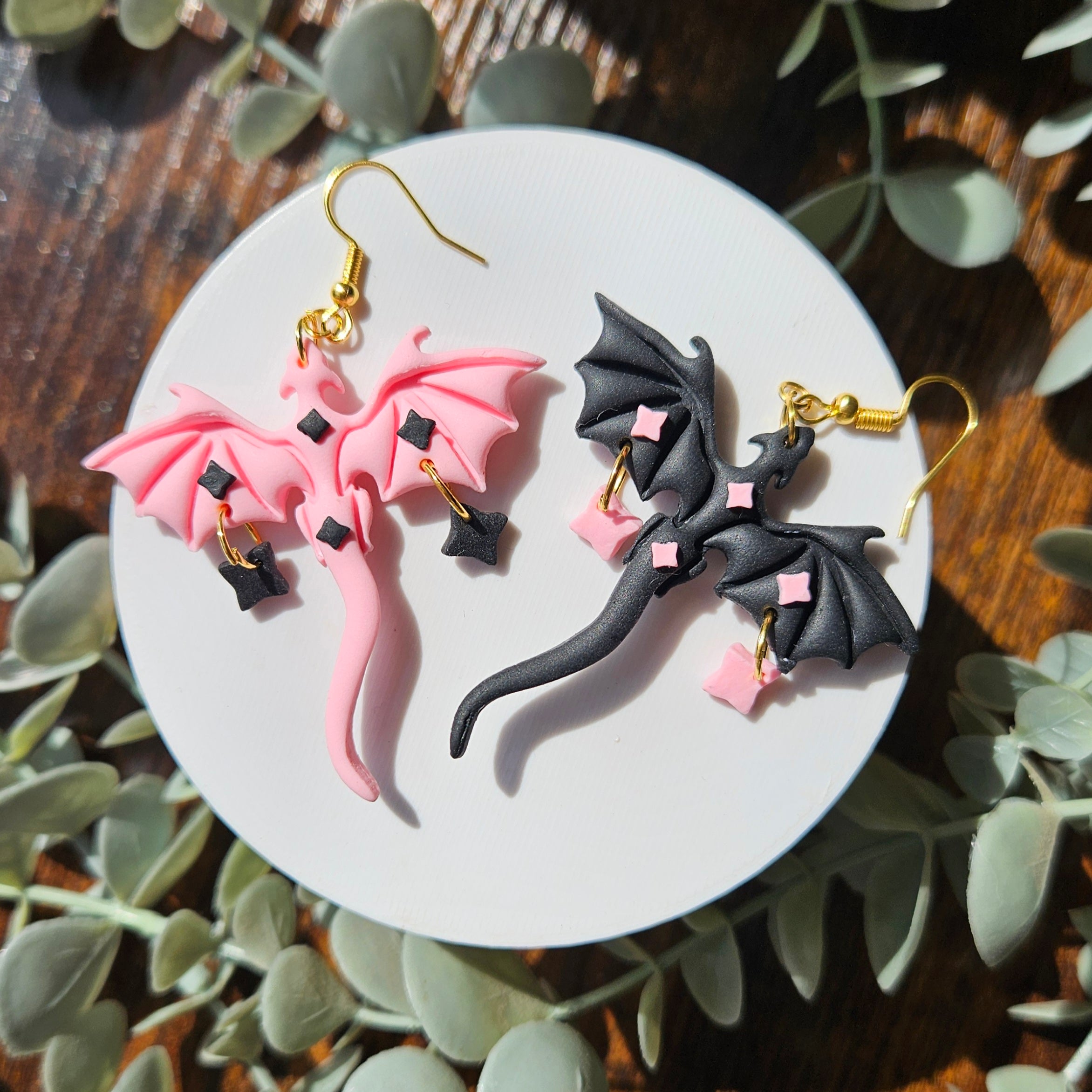 Black & pink mismatched Dragon