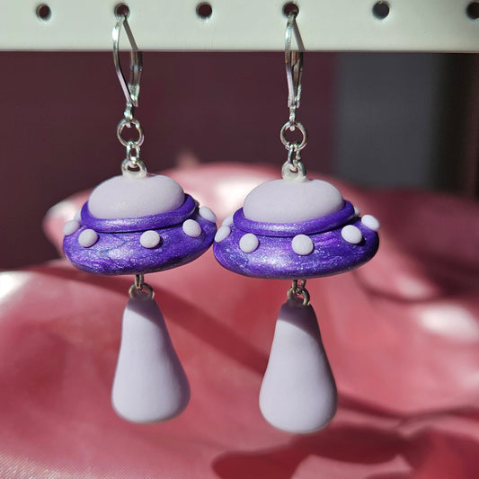 Purple Sparkly Ufo (Glow in the Dark)