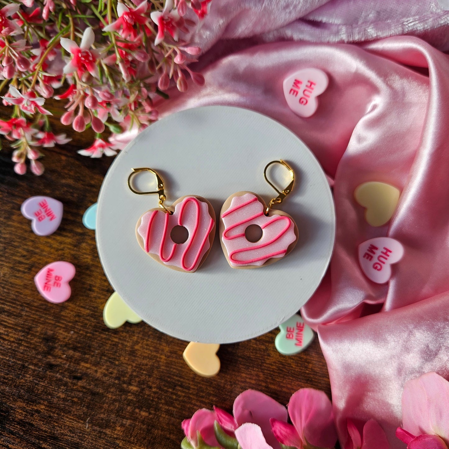 Sparkly Icing valentines cookies