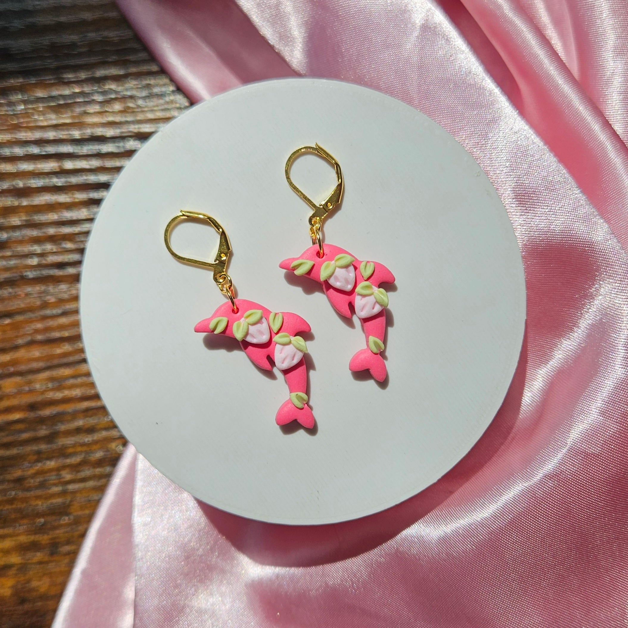 Pink Strawberry Dolphin