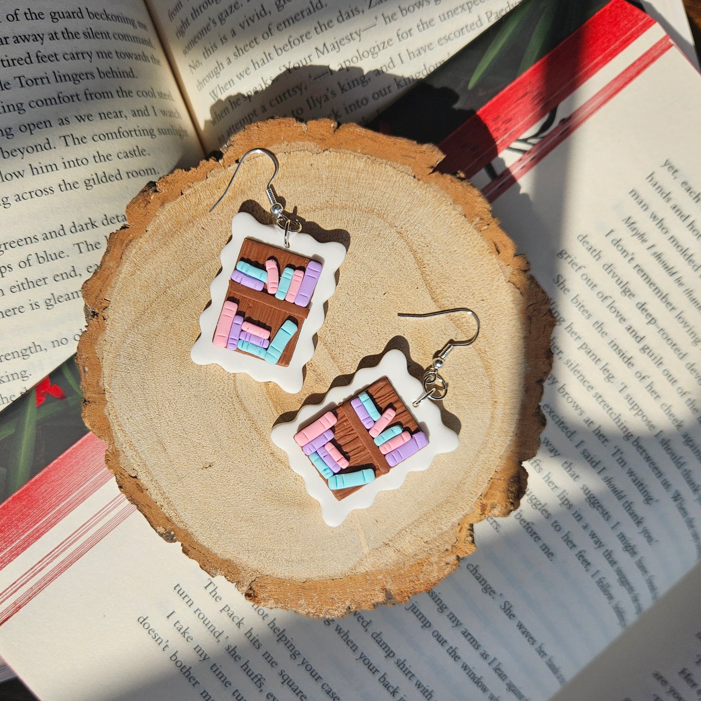 Book shelf pairs