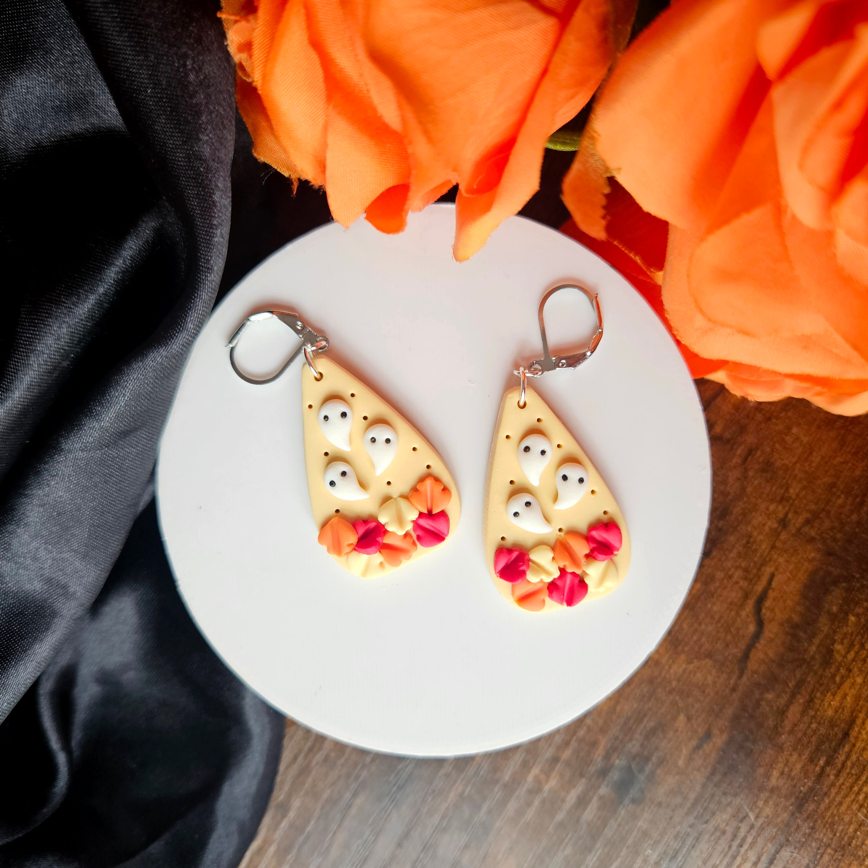 Ghost Leaf pile Droplets