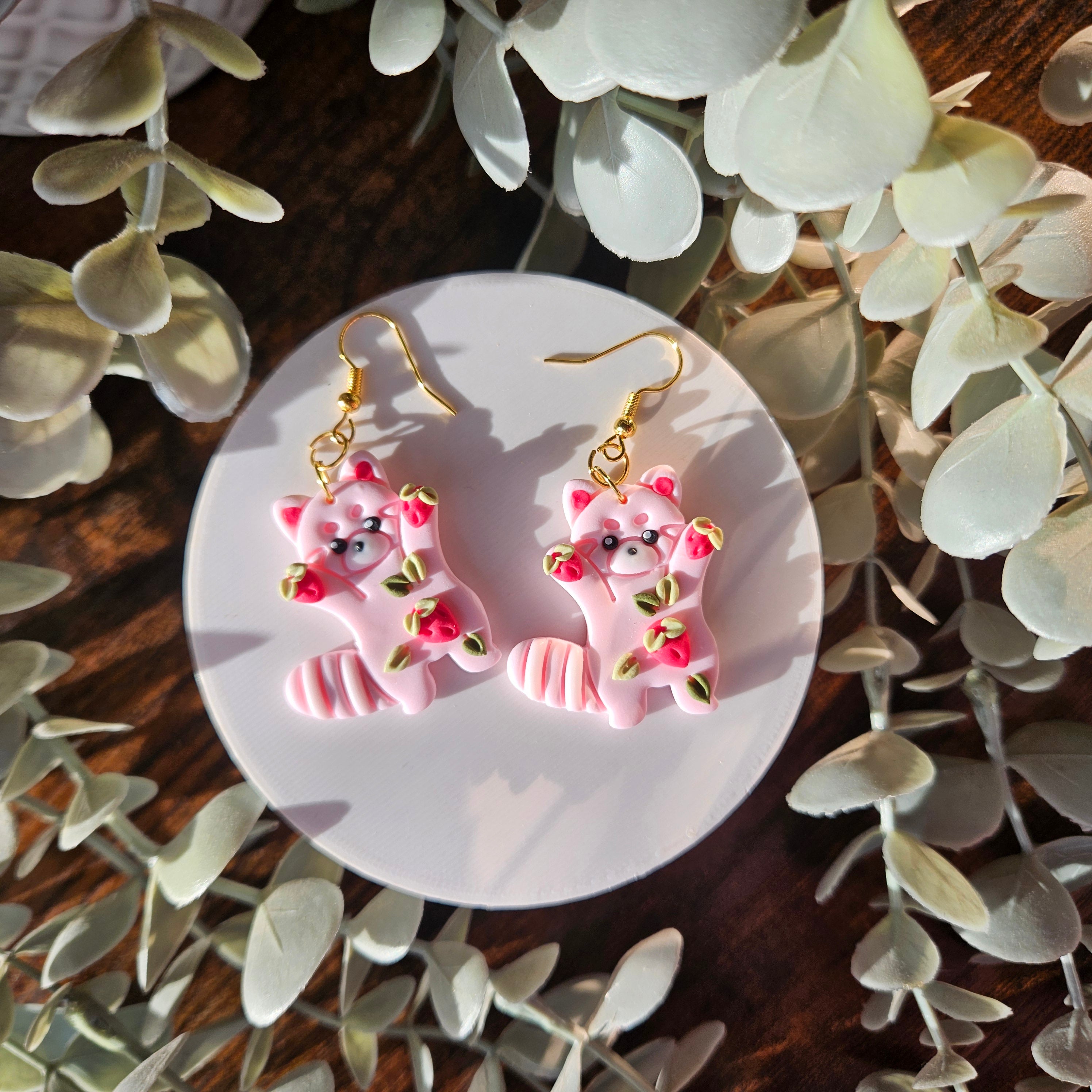 Strawberry Red Pandas & Capybaras