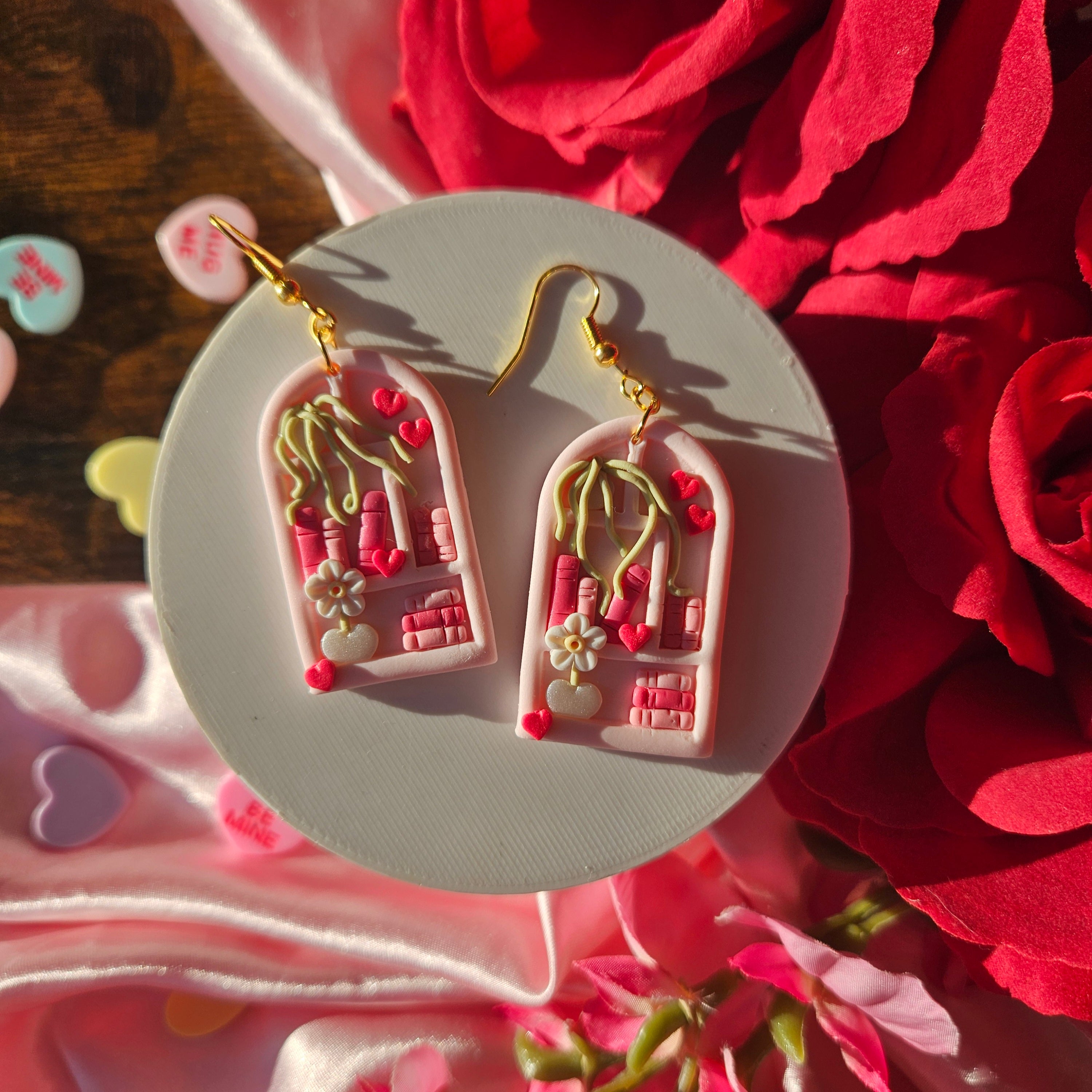 Valentines Book Shelf Arches