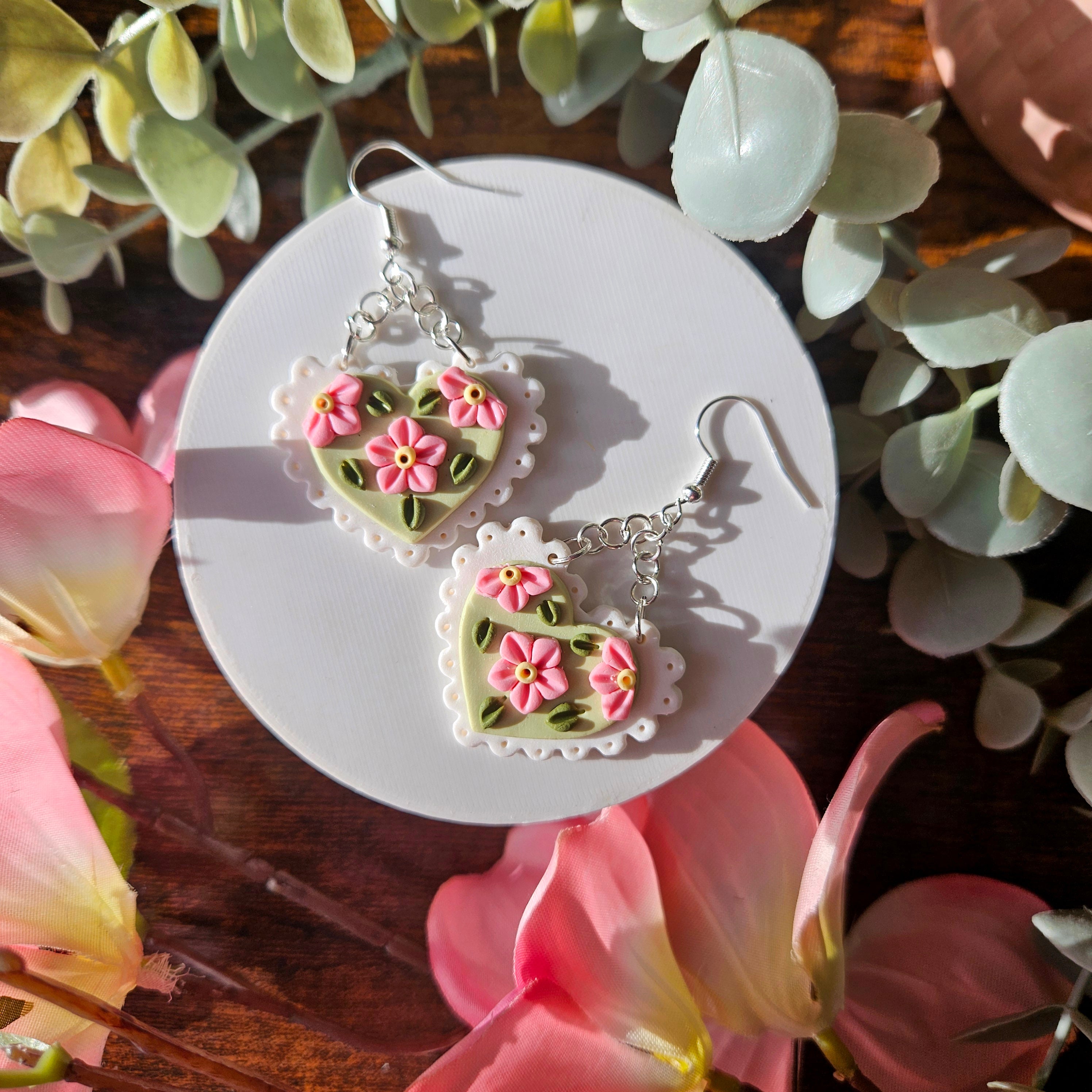 Matcha Blossom Lace Hearts – Pinky Creates