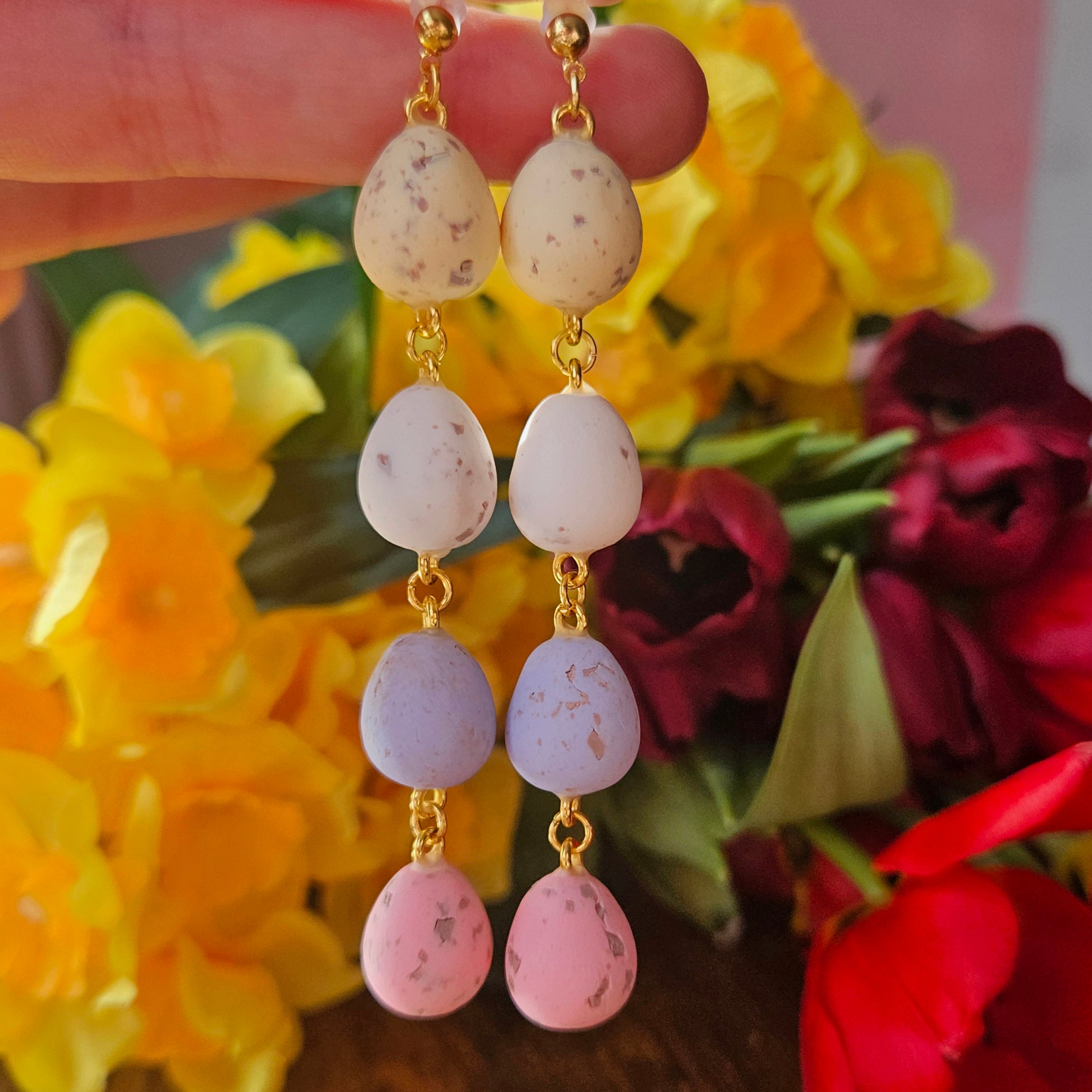 Mini Egg Quad Dangles 2026