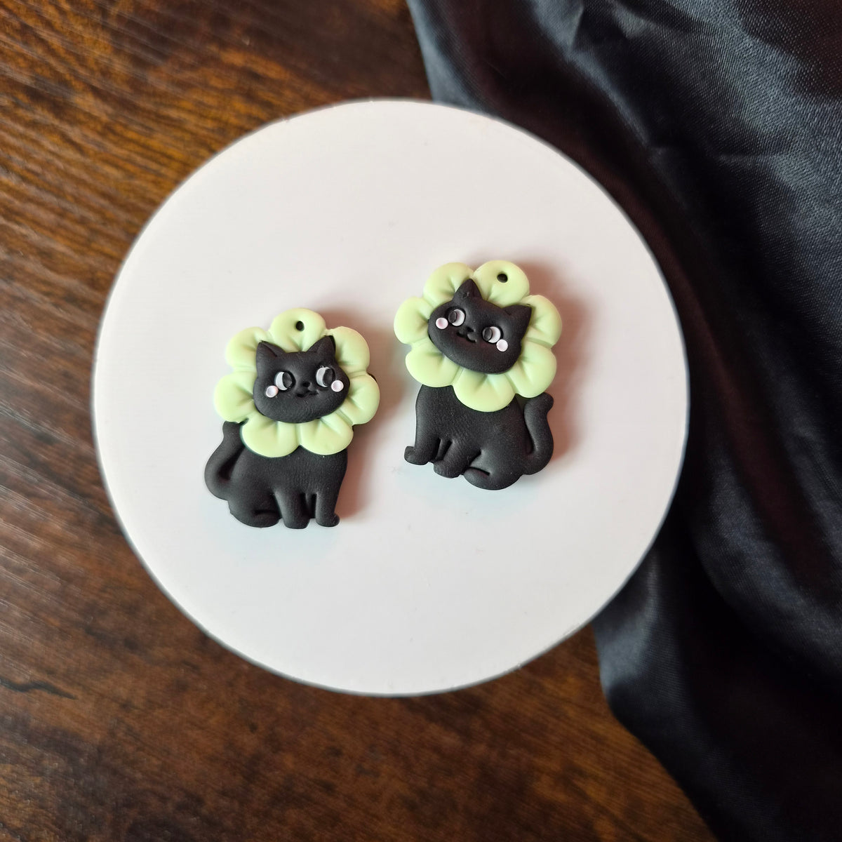 Cat In Flowers (Glow in the Dark)(OOAK)